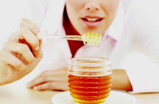 Способы лечения кашля медом и их особенности